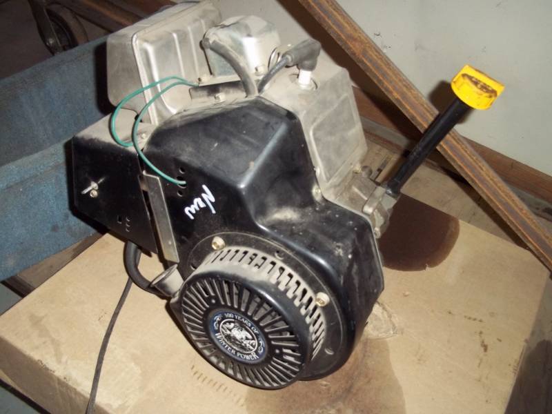 lot 26 image: OHV  horizontal shaft engine