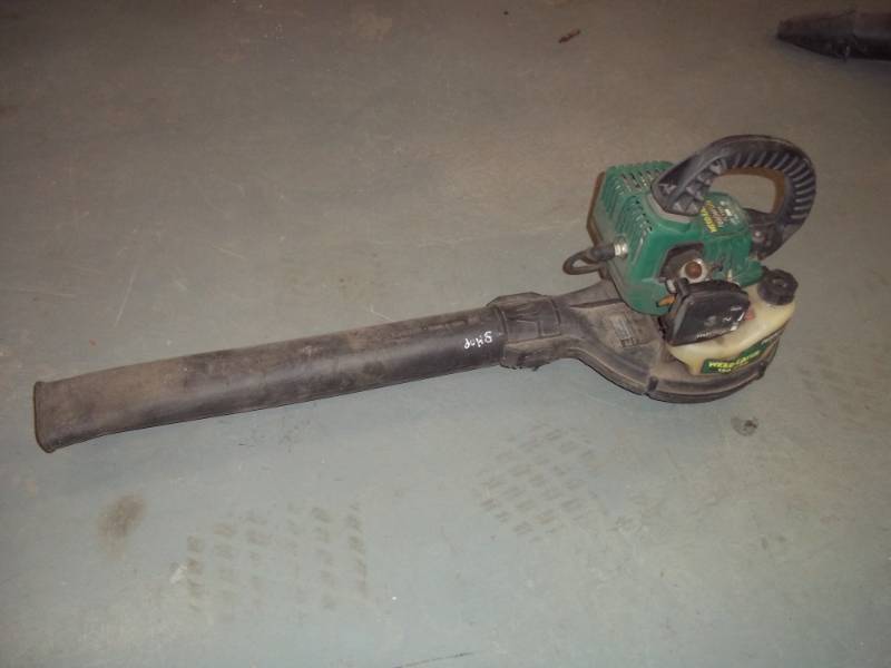 lot 46 image: Weed Eater Blower