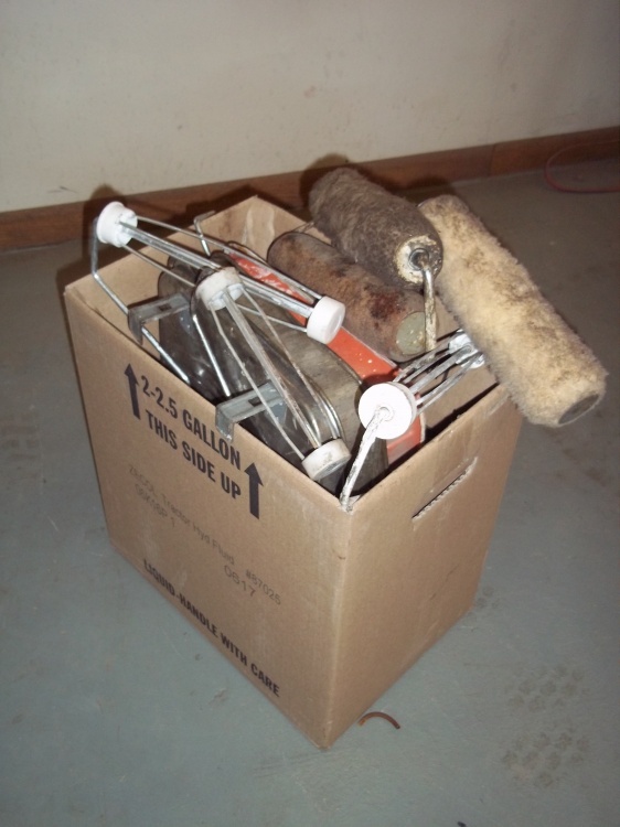 lot 48 image: Paint rollers and pans
