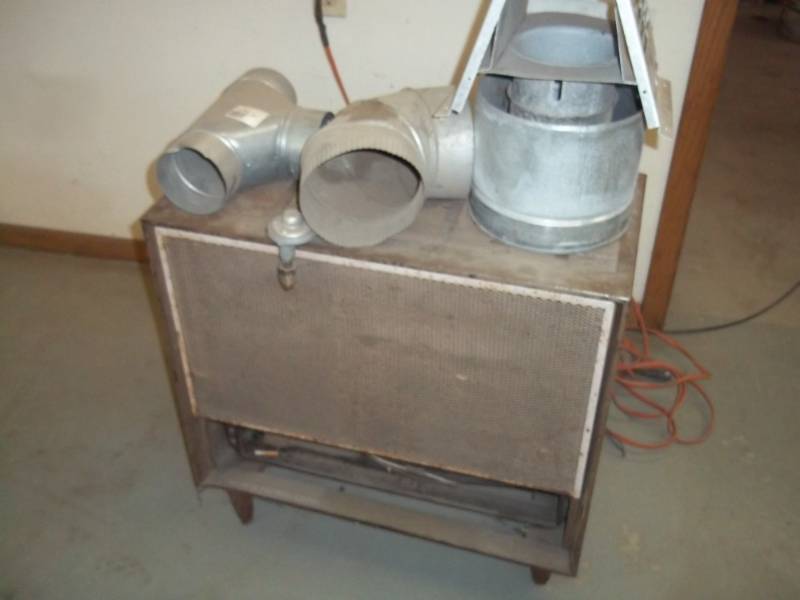 lot 50 image: Propane Fish House Stove