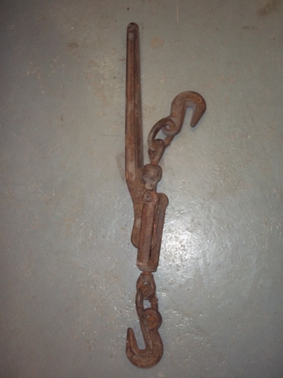 lot 51 image: Load Binder