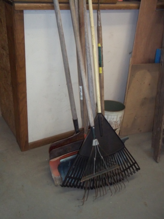 lot 55 image: Rakes and Shovels