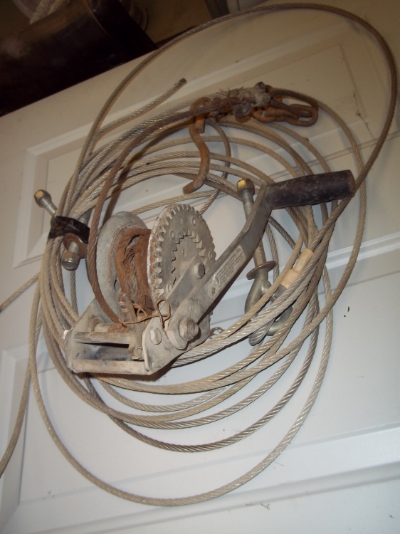 lot 58 image: Winch and Cable