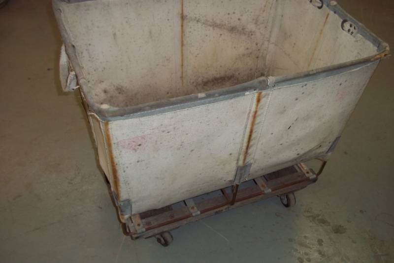 lot 85 image: Vintage Laundry Cart