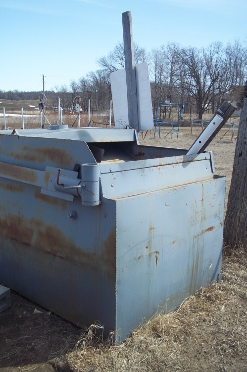 lot 105 image: Boat Motor Testing Tank