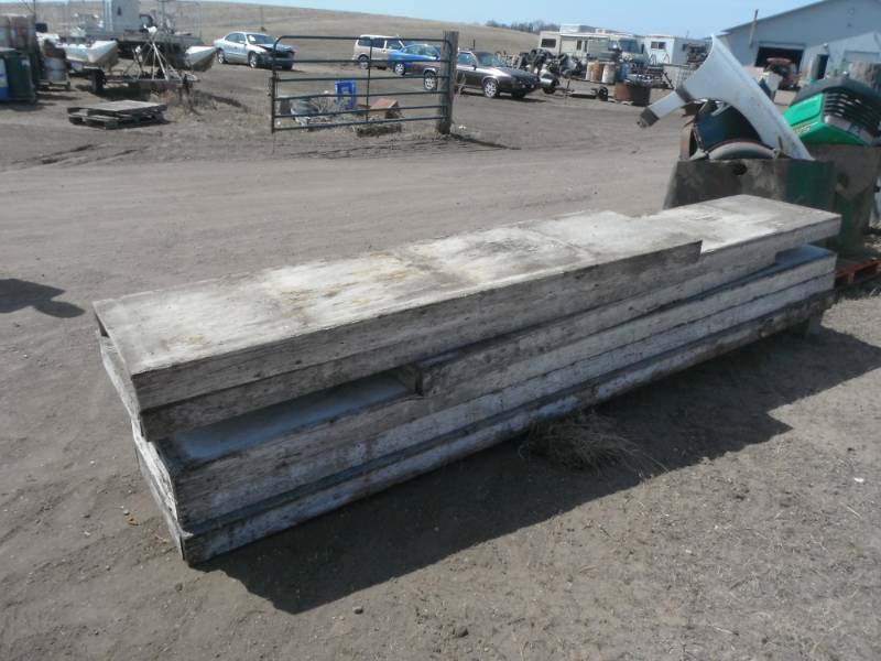 lot 114 image: Concrete Forms