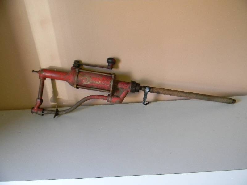 lot 4 image: Vintage Original Oil Barrel, Gas Pump - Patina - Made in USA - YARDSHOP ART - VERY COOL SEE PICTURES