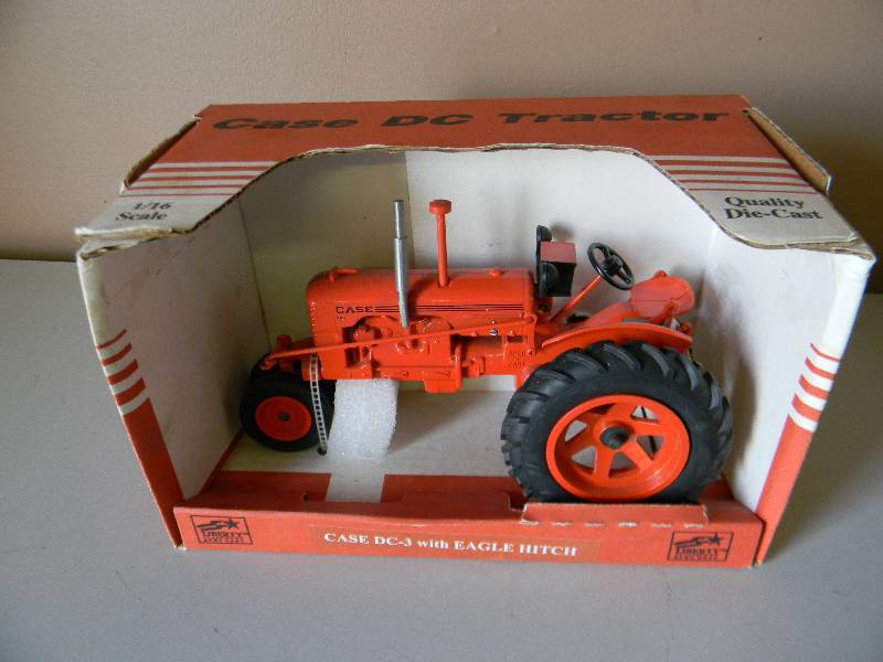 lot 42 image: VINTAGE SPEC CAST 1937-1952 CASE DC-3 EAGLE HITCH 116 DIECAST TRACTOR - STILL IN BOX - SEE PICTURES