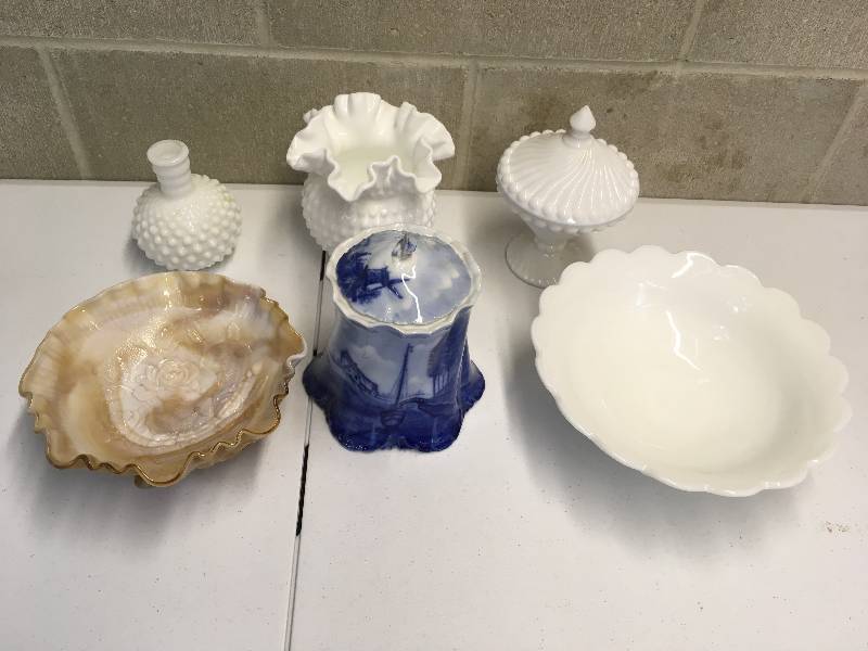 lot 32 image: Flow Blue, Slag Glass, Milk Glass, etc.