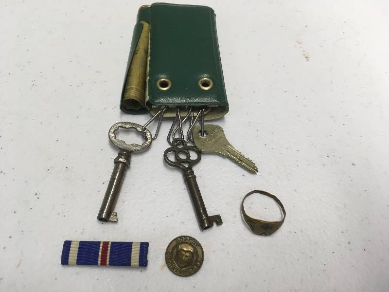 lot 39 image: Antique WWI Ring, Decoration, and Vintage Boy Scout Pin