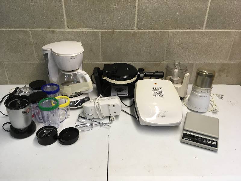 lot 79 image: Kitchen Gadgets