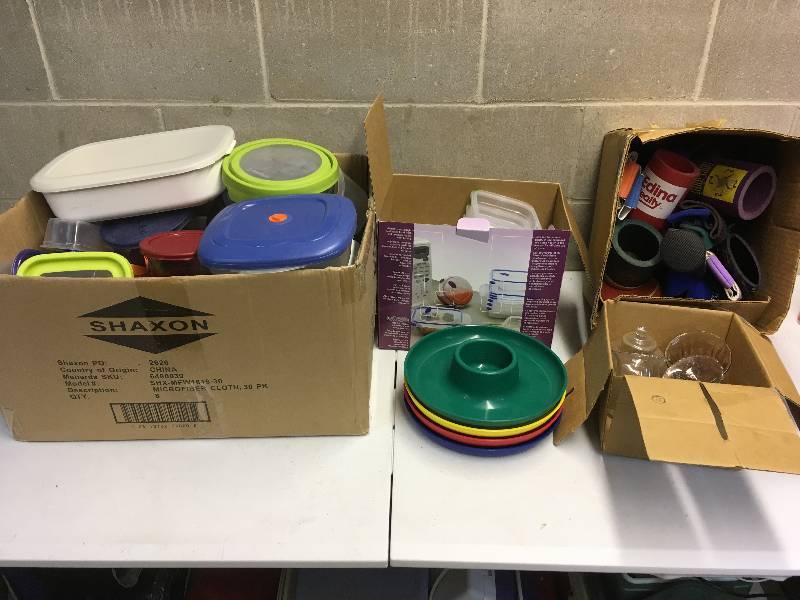 lot 82 image: Kitchenware, etc.
