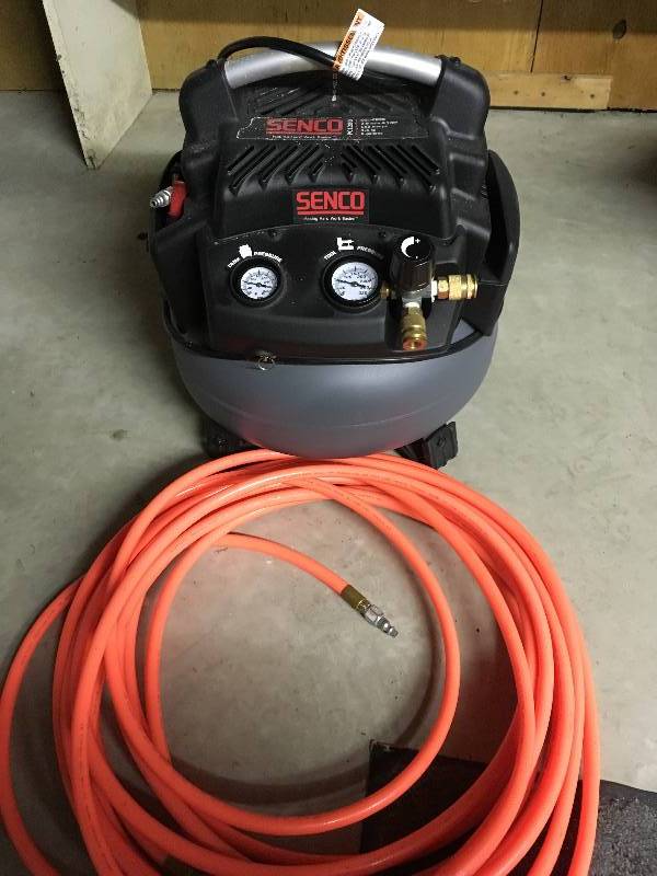 lot 114 image: Senco Air Compressor