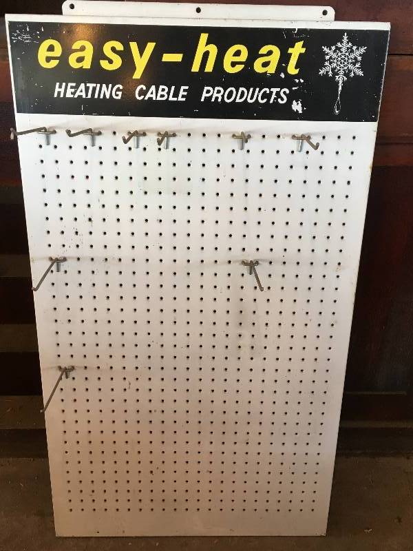 lot 174 image: Easy Heat Metal Sign