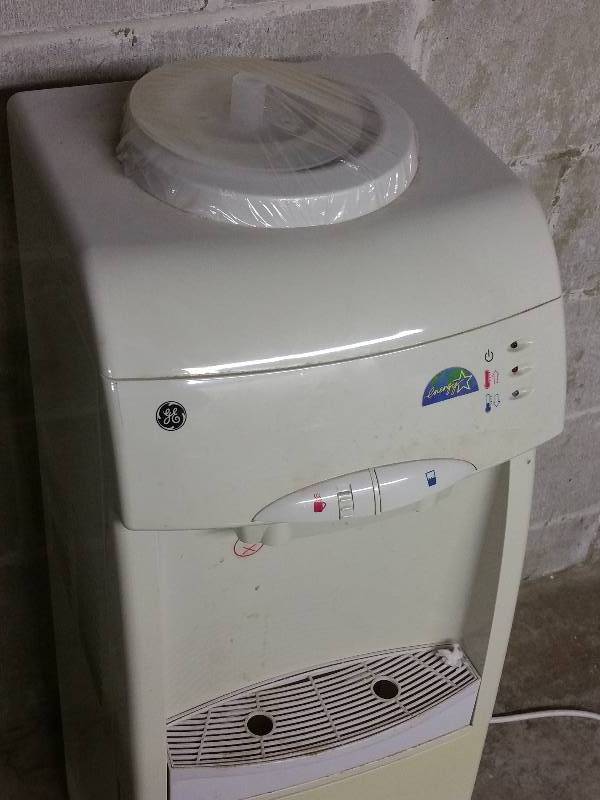 lot 29D image: GE Water Cooler