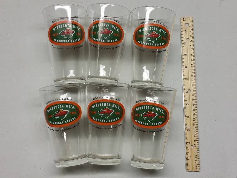lot 62 image: (6) Minnesota Wild 2000-2001 Inagural Season Beer Glasses  Tumblers