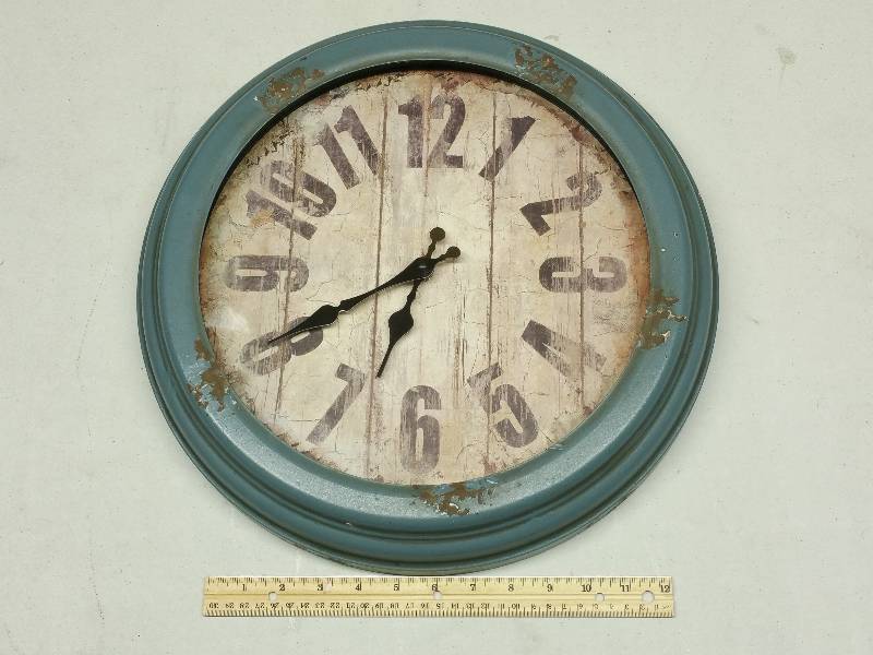 lot 89 image: Distressed, Rustic Looking Modern Wall Clock