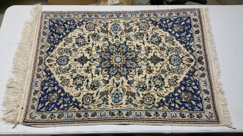 lot 103 image: Rug From Iraq