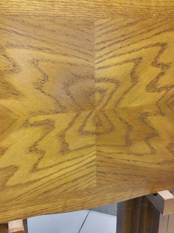 lot 29B image: Group of (4) Vintage Folding Tables  TV Trays
