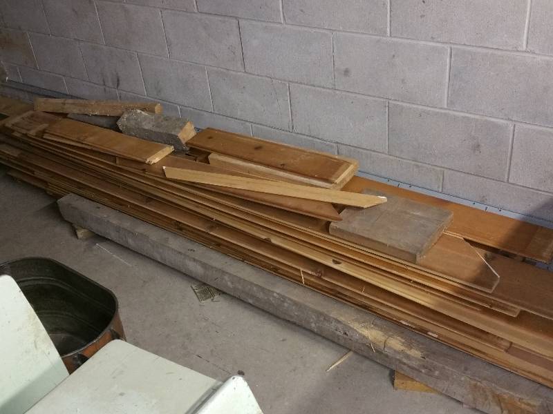 lot 126 image: Assorted Lumber