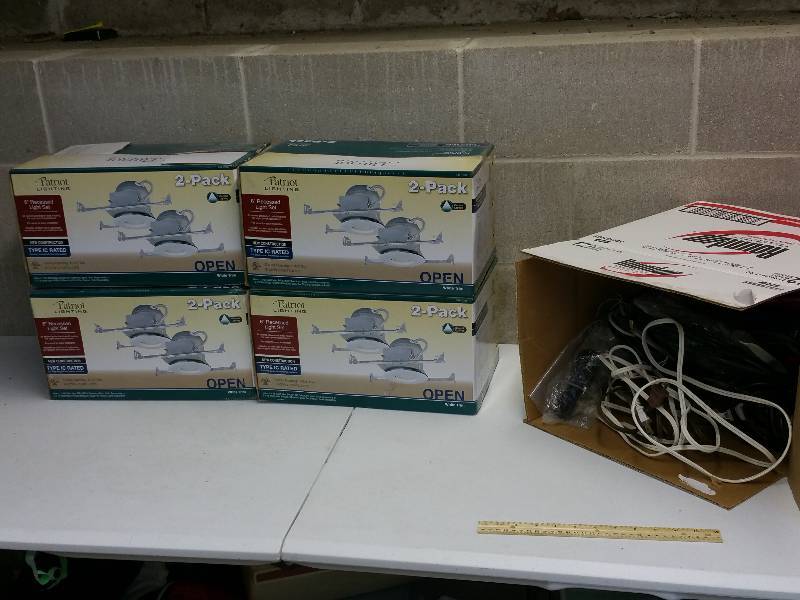 lot 133 image: New Can Lights, Assorted Cords