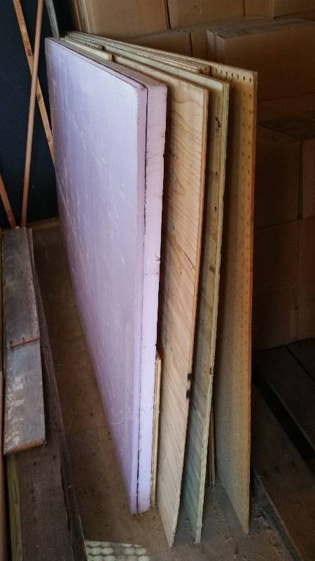 lot 142 image: Plywood & Insulation Board