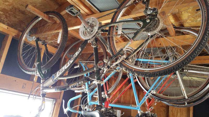 lot 145 image: Planet Earth Epsilon Mountain Bike