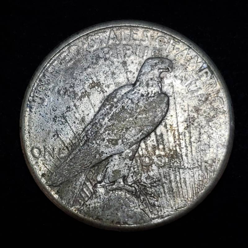 lot 213 image: 1922 S Silver Peace Dollar