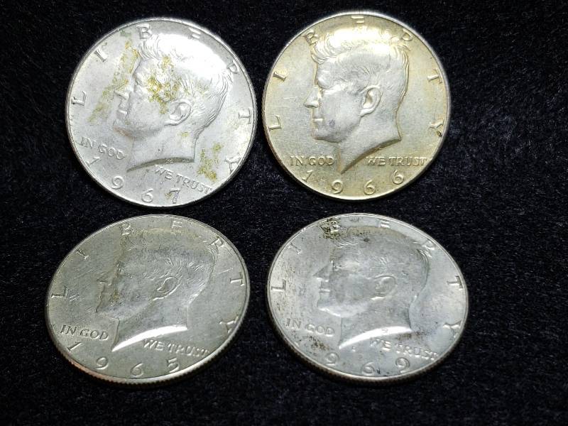 lot 226 image: (4) 40% Silver Kennedy Half Dollars