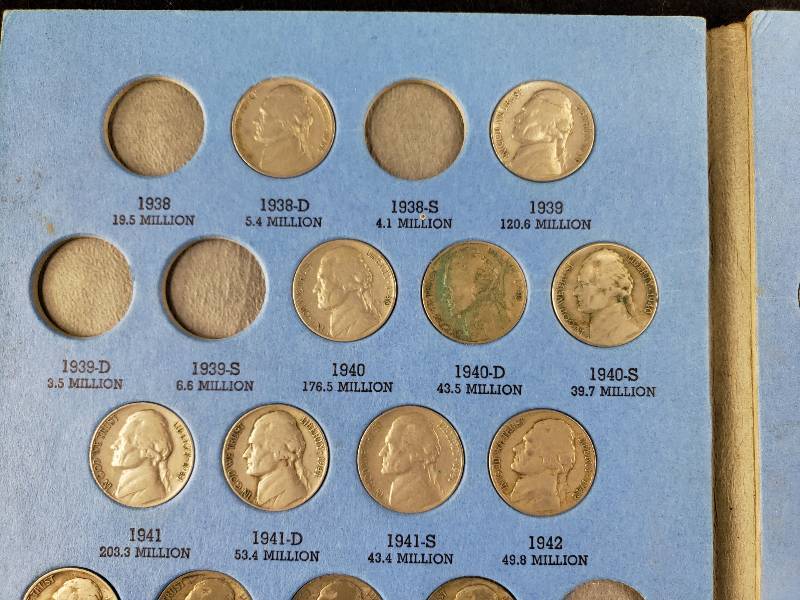 lot 246 image: Jefferson Nickel (1938 and on), Buffalo Nickels, Canadian Small Cents