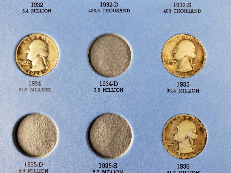 lot 249 image: (18) 1930s and 1940s Washington Silver Quarters