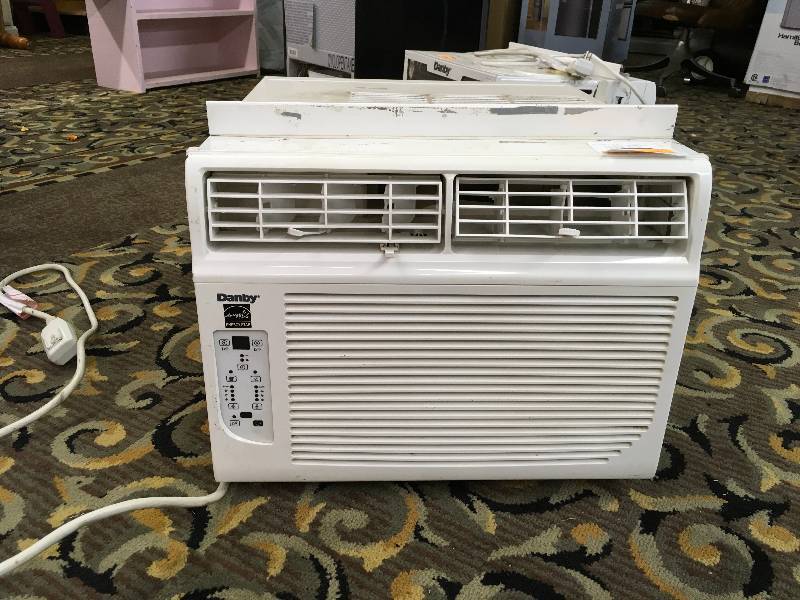 lot 266 image: Danby DAC120EUB7GDB Window Air Conditioner, Retail $259.99