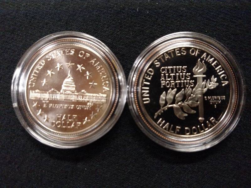 lot 86 image: 1989 & 1992 Modern Commerative Half...