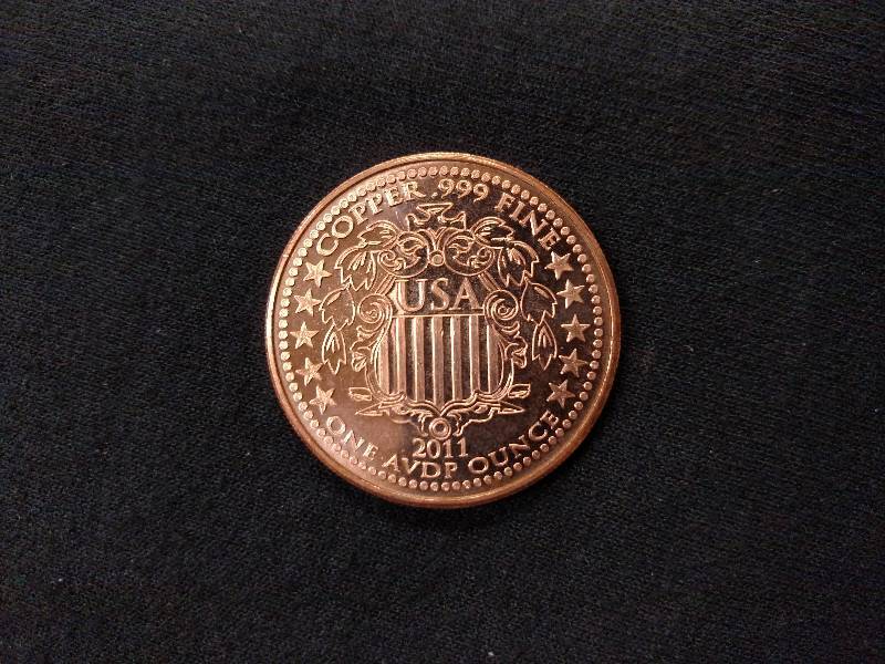 lot 95 image: Morgan Dollar Copy One Ounce .999 C...