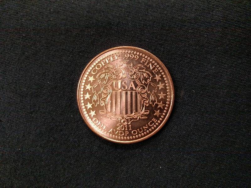 lot 98 image: Statue of Liberty One Ounce .999 Co...