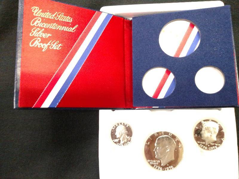 lot 161 image: Bicentennial Silver Coin Proof Set ...