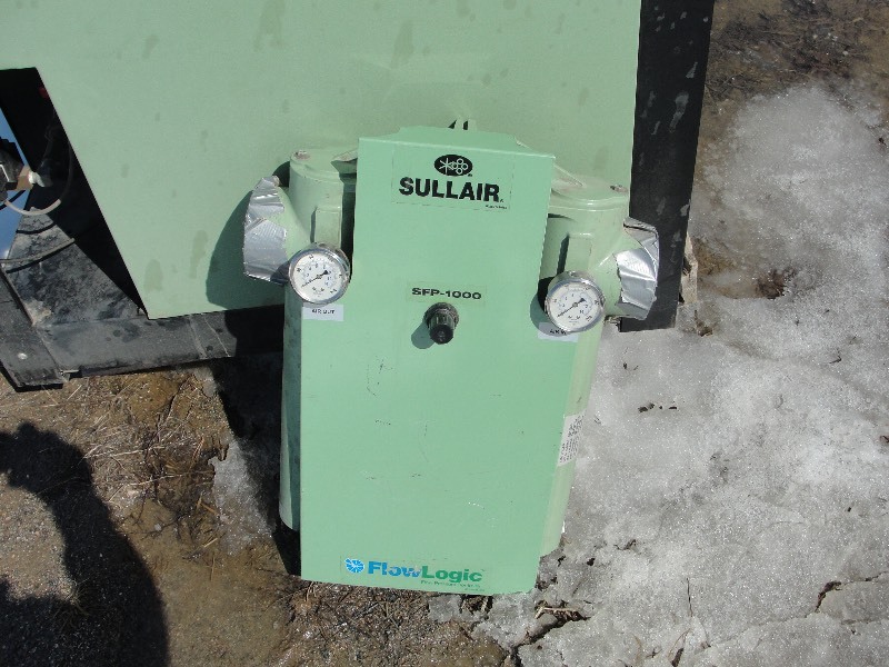 lot 1 image: SULLAIR  AIR  DRYER  SR