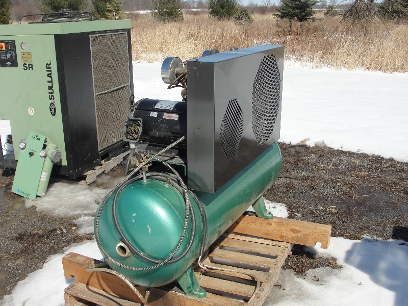 lot 2 image: SPEED AIR  AIR COMPRESSOR