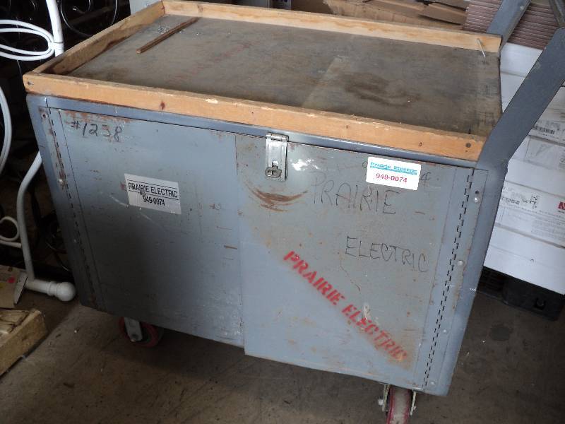 lot 8 image: metal storage cart on wheels - 2x3...
