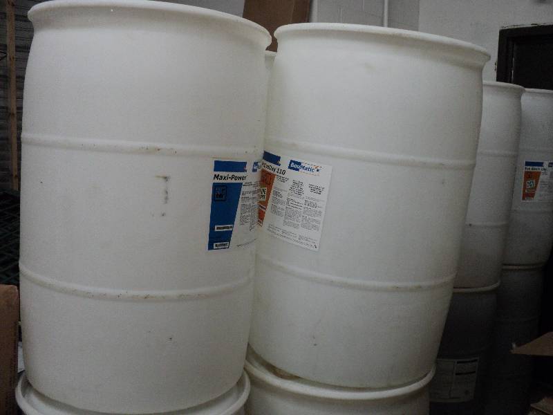 lot 20 image: 3 plastic barrels 3 high...