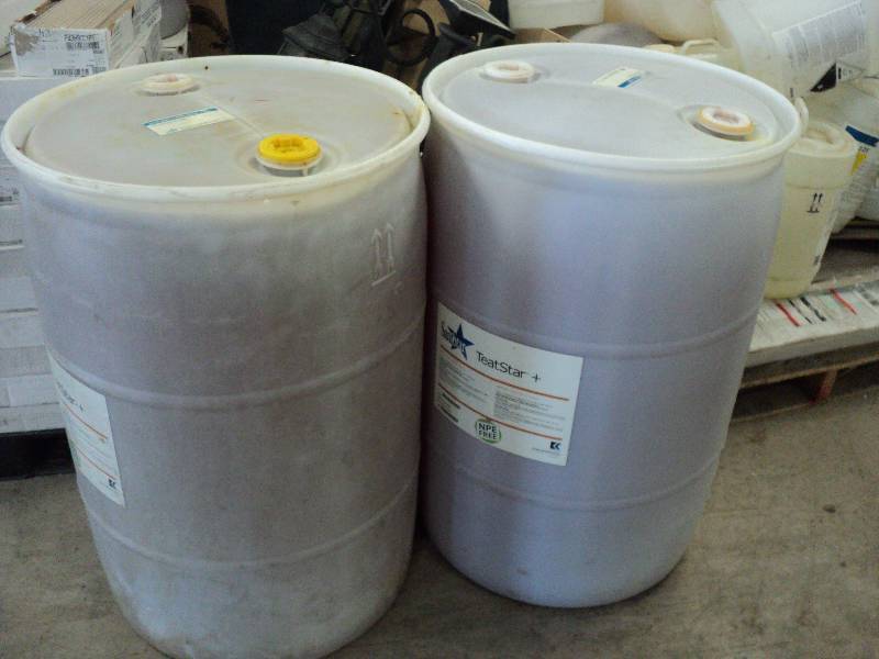 lot 25 image: 2 large barrels 3 high...