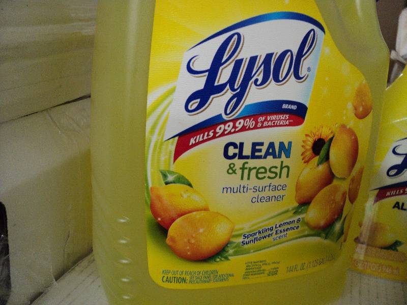 lot 106 image: 3 38 oz Dawn and 3 Lysol toilet bow...
