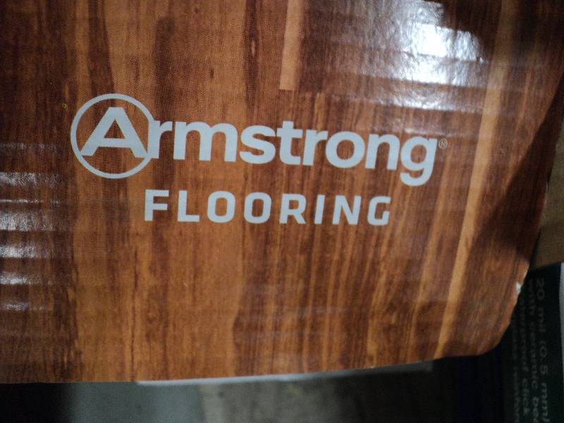 lot 40 image: 2 boxes Armstrong flooring - luxe p...