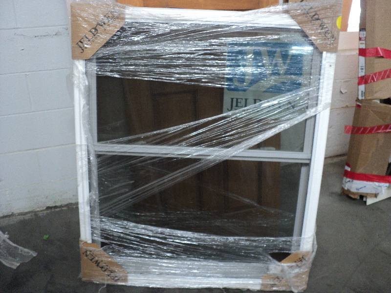 lot 172 image: Jeld-Wen 39x44 window...