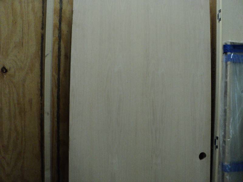 lot 193 image: 32 oak door...