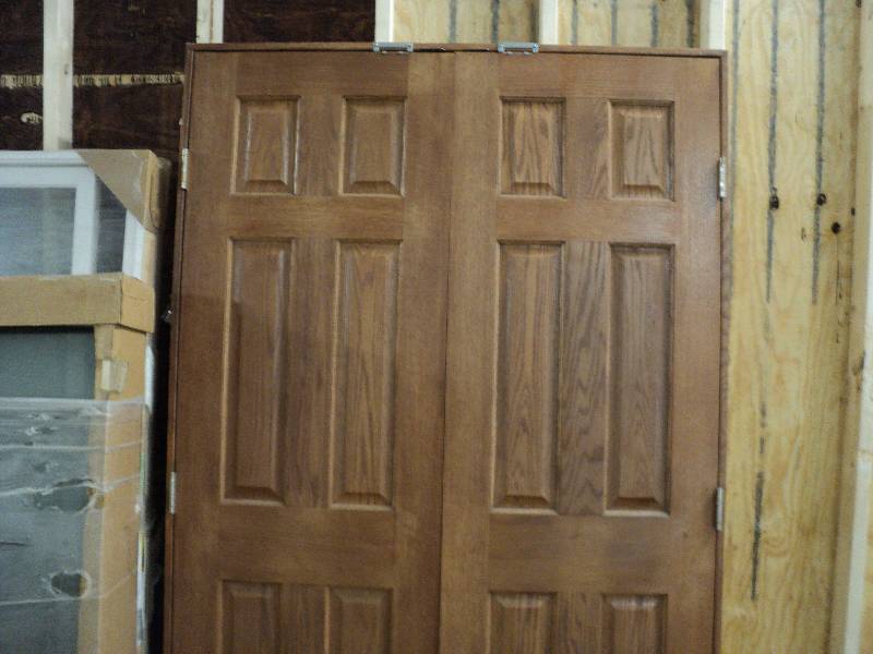 lot 195 image: 4x82 2 door 6 panel in frame...