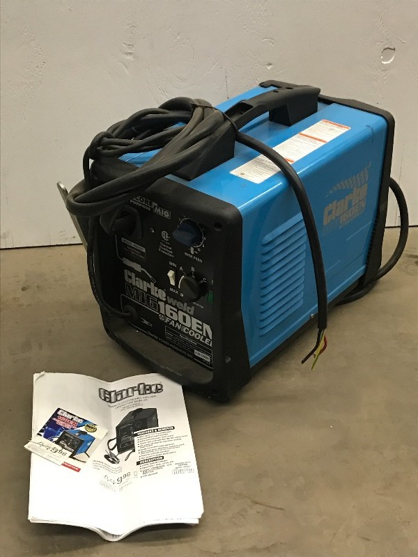 lot 1 image: Clarke Mig 160EN Fan-Cooled Wire-Fe...