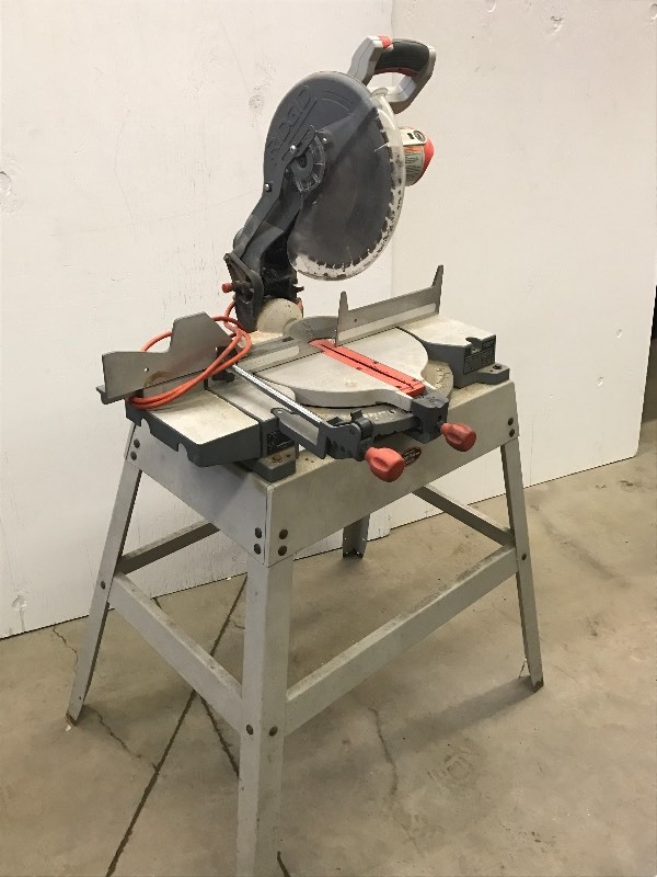 lot 2 image: Ridgid 12 Compound Miter Saw With ...