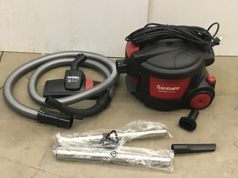 lot 8 image: Electrolux Sanitaire Portable Vac S...