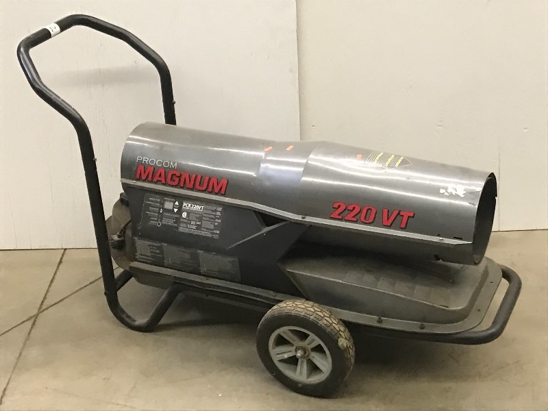 lot 12 image: Procom Magnum 220VT Kerosene Shop H...